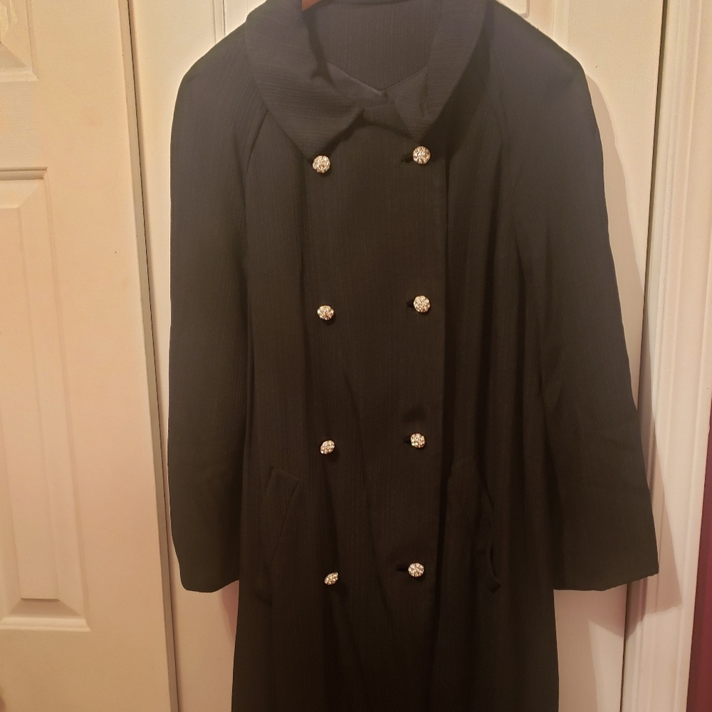 Ladies Mainstreet coat vintage rhinestone buttons